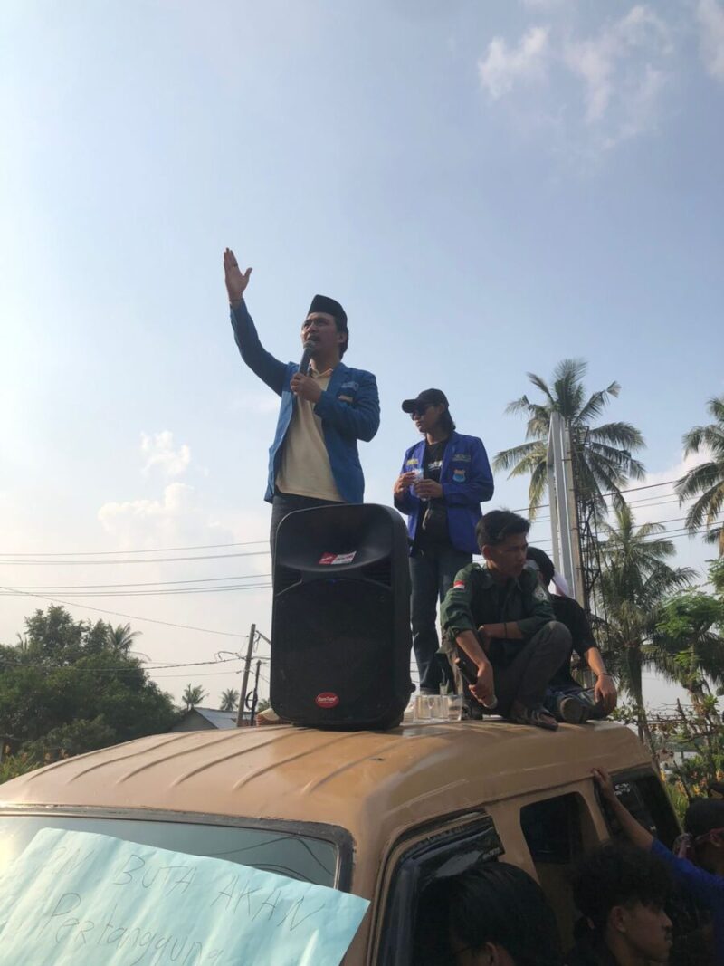 PMII ketika melakukan unjuk rasa. Foto: Pramoedya.id.