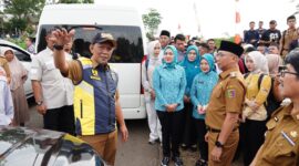 Kepala Dinas BMBK Lampung, M. Taufiqullah, dan Gubernur Lampung, RMD. Foto: Diskominfotik Lampung.