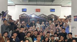 PMII Balam ketika mengabadikan momen setelah berbuka puasa. Foto: Luki