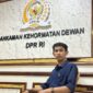 iqbal Farochi ketika selesai melaporkan Muhamad Kadavi di MKD DPR RI. Foto: Pramoedya.id