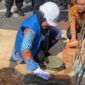 Wali Kota Bandar Lampung, Eva Dwiana, meletakkan batu pertama pembangunan lapangan tembak Polresta. Sumber| Ist