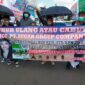 Akar ketika unjuk rasa