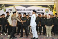 Prosesi pengukuhan jajaran pengurus IJP Lampung oleh Gubernur RMD di Balai Keratun.