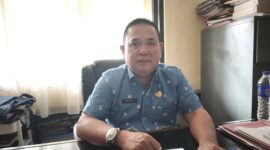 Kabid Pendidikan Dasar Disdik Kota Bandar Lampung, Mulyadi, saat ditemui di ruang kerjanya.