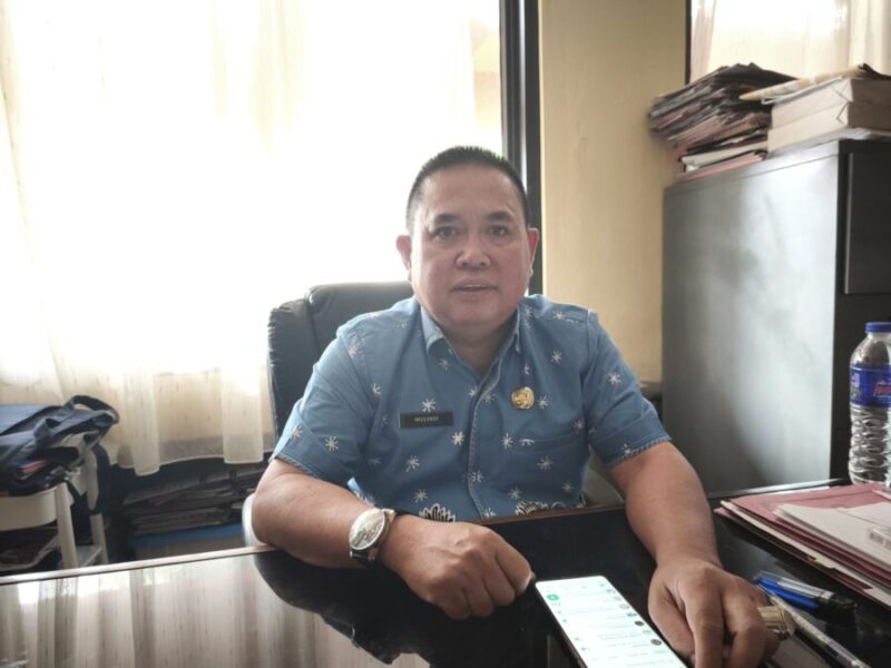 Kabid Pendidikan Dasar Disdik Kota Bandar Lampung, Mulyadi, saat ditemui di ruang kerjanya.