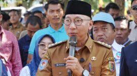Gubernur Rahmat Mirzani Djausal
